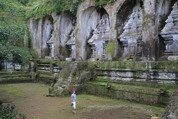 recorrer bali con guia en español en coche desde ubud