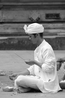 recorrer bali con guia en español en coche desde ubud