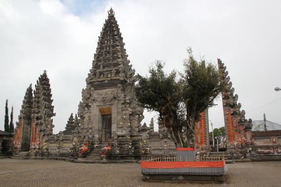 recorrer bali con guia en español en coche desde ubud