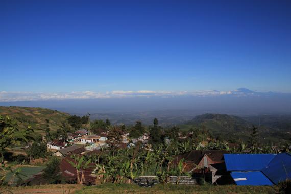 Solo a Malang en taxi visitando Candi Cetho y Candi Sukuh