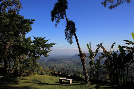 Solo a Malang en taxi visitando Candi Cetho y Candi Sukuh