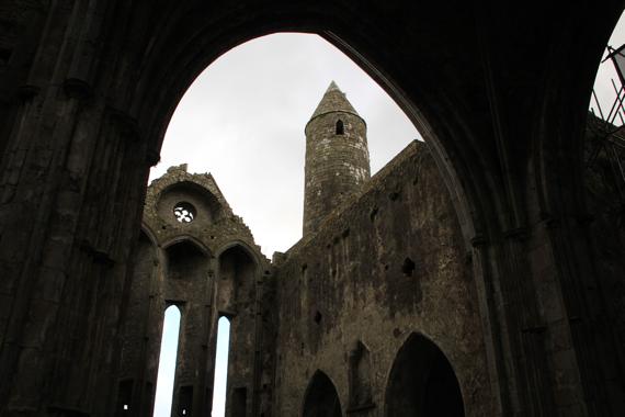rock of cashel en irlanda