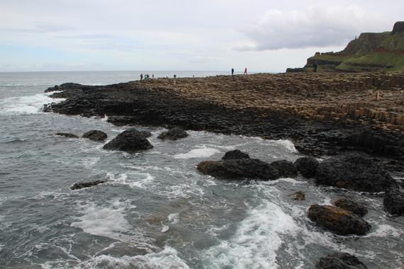 la calzada de los gigantes en irlanda del norte