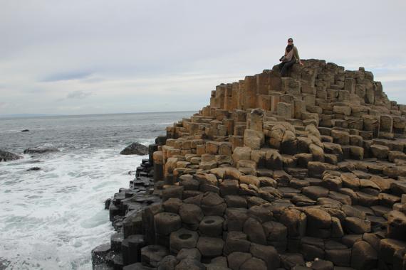 la calzada de los gigantes en irlanda del norte