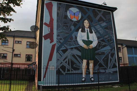 murales de derry en irlanda del norte