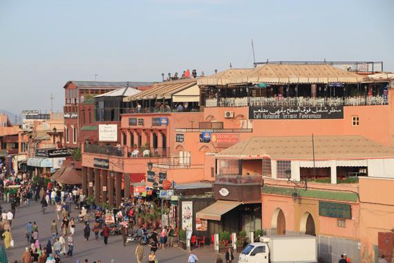 plaza jamaa el fna en marrakech