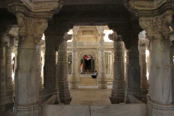 ranakpur en un viaje a india