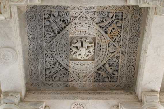 templos de ranakpur en norte de india