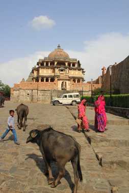 fuerte de Kumbhalgarh en un viaje a india