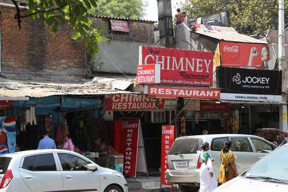 restaurante en delhi en un viaje a india
