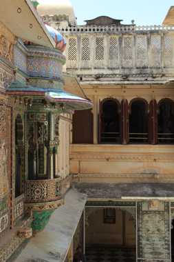 palacio del lago en udaipur