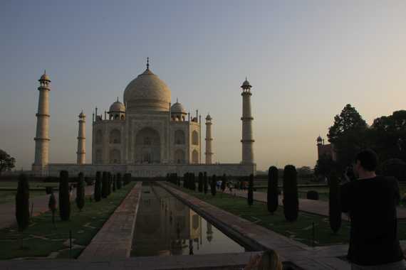 amanecer en el taj mahal en agra