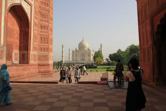 fuerte rojo de agra en un viaje a india