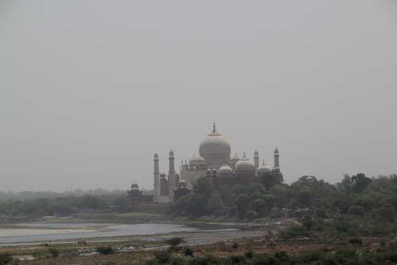 fuerte rojo de agra en un viaje a india