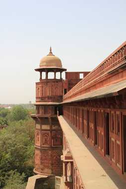 fuerte rojo de agra en un viaje a india