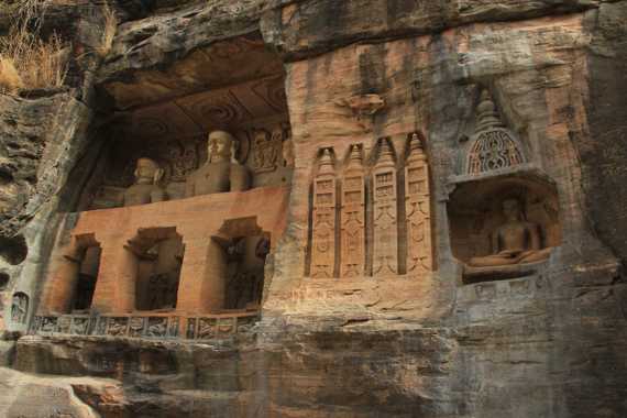 esculturas en el fuerte de gwalior en india