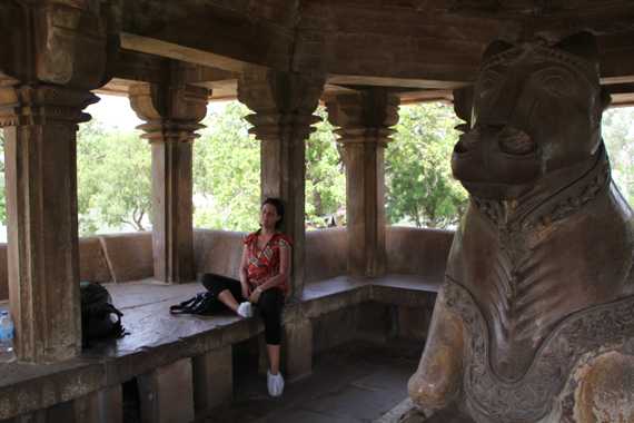 esculturas eroticas en los templos de khajuraho en india
