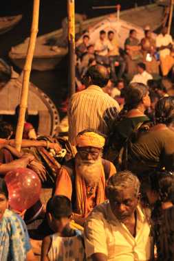 Varanasi en un viaje a india