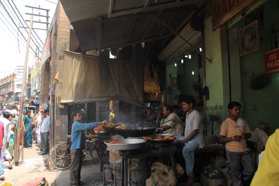 varanasi en un viaje a india