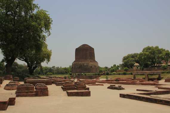 sarnath en los alrededores de varanasi