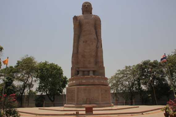 sarnath en los alrededores de varanasi