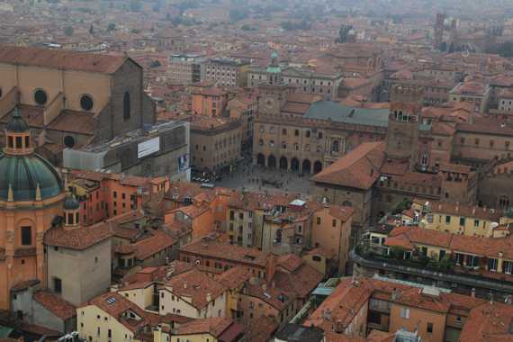 bolonia en un viaje a italia