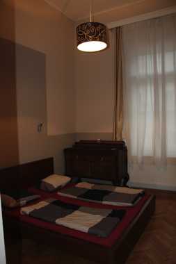 budapest maverick hostel opera andrassy casa del terror puente cadenas