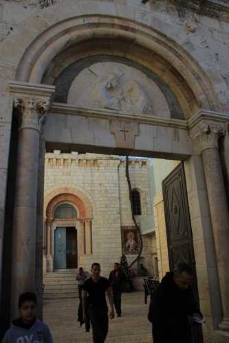 via dolorosa hasta el santo sepulcro en jerusalen via dolorosa hasta el santo sepulcro en jerusalen