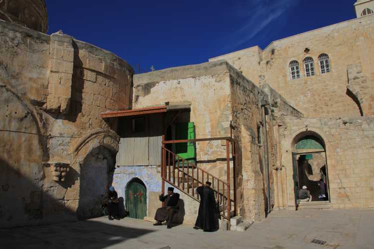 via dolorosa hasta el santo sepulcro en jerusalen via dolorosa hasta el santo sepulcro en jerusalen