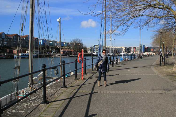 Paseando por el puerto de Bristol Paseando por el puerto de Bristol