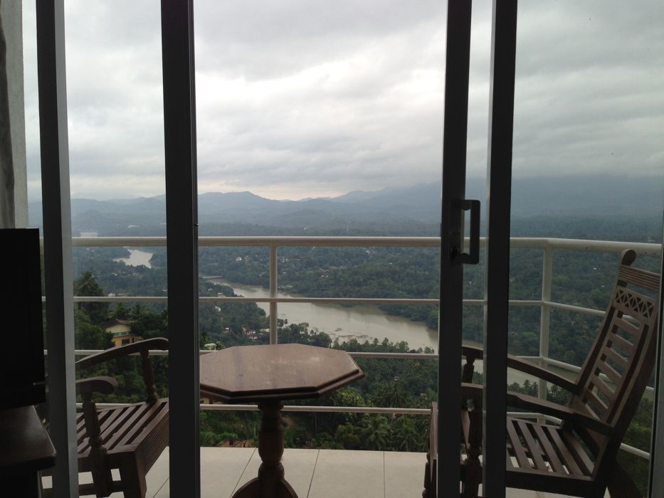 vistas desde nuestro hotel en kandy vistas desde nuestro hotel en kandy