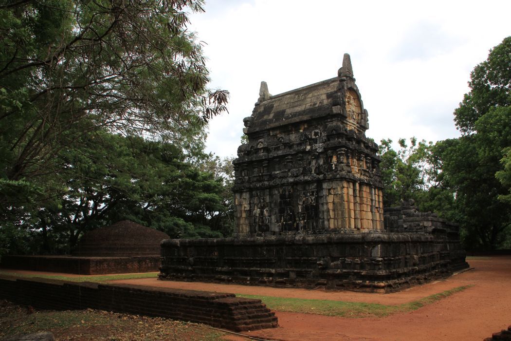 nalanda gegide nalanda gegide