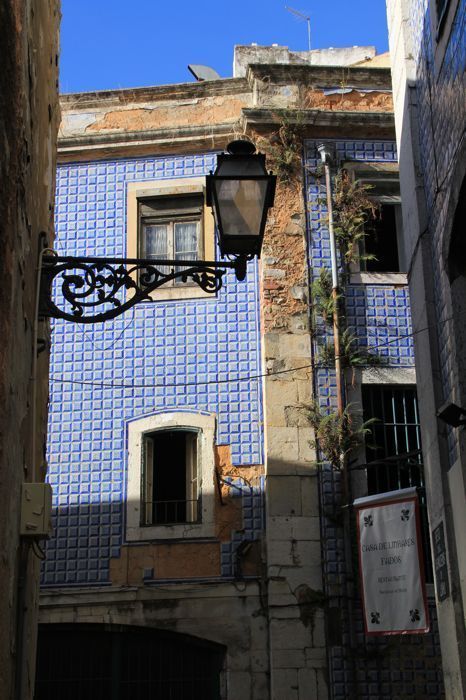 barrio de alfama barrio de alfama