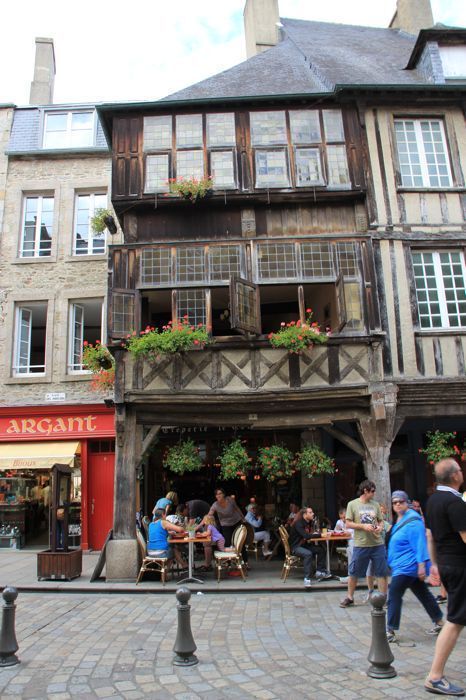 dinan dinan