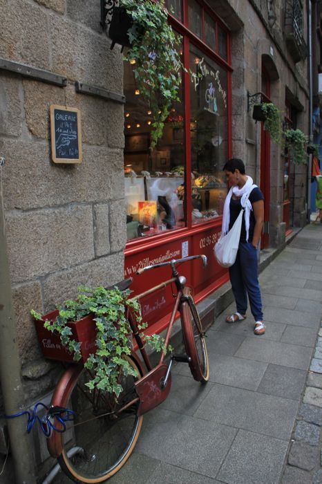 dinan dinan