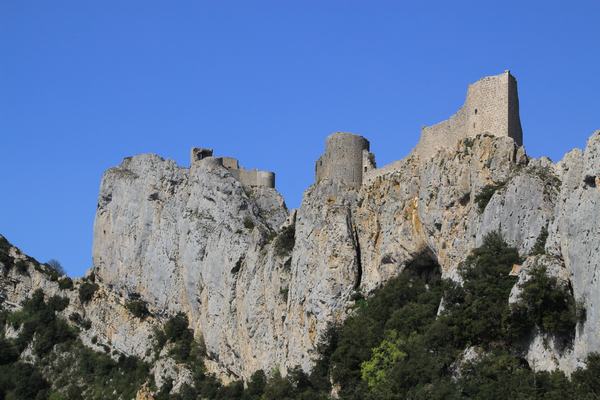 castillo peyrepertuse en un viaje por los castillos cataros