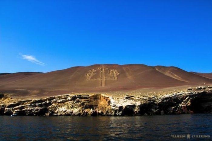 En Candelabro en las Islas Ballestas