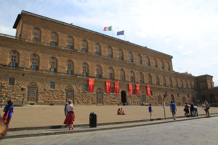 Santo Spirito, otra opción donde alojarse en Florencia si buscas un lugar animado