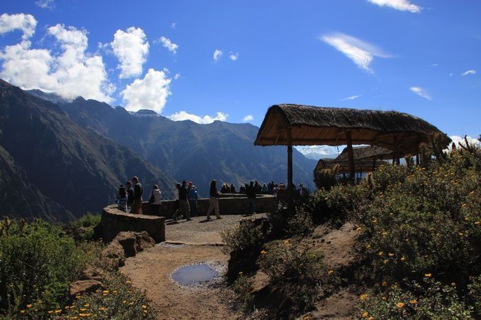Mirador de Cruz del Cóndor en el Valle del Colca