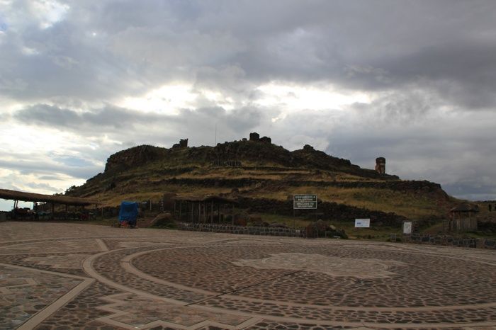 Llegando a Sillustani