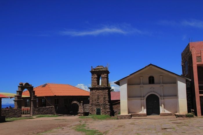 Plaza principal de la Isla de Taquile