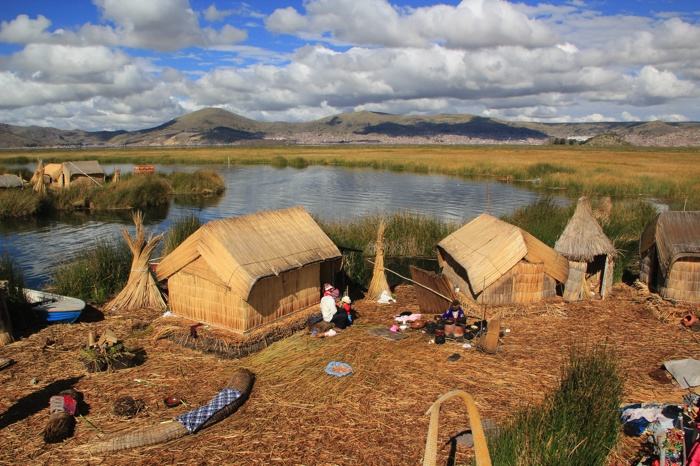 Islas Uros en el Lago Titicaca
