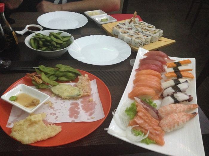 Cenando sushi en La Spezia