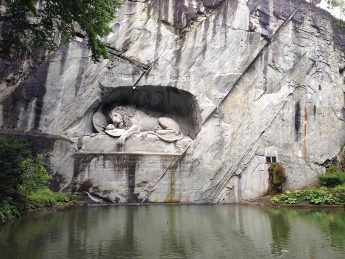 Monumento del León