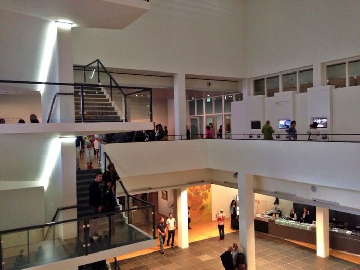 Interior del Museo Van Gogh
