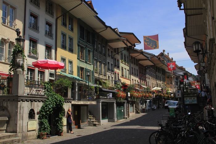 Preciosas calles de la ciudad de Thun