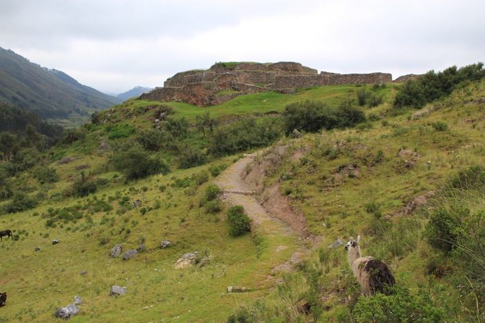 Vistas de Pukapukara desde la carretera