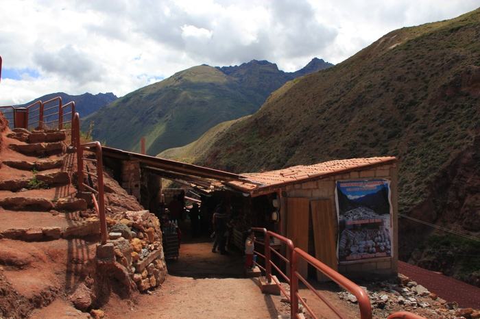 Entrada a las Salineras de Maras