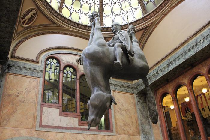 Estatua de San Wenceslao de David Cerny