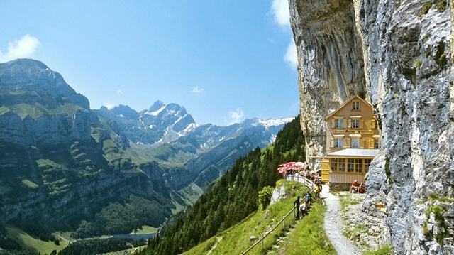 Hostal Äscher Wildkirchli. Los 10 hoteles más espectaculares del mundo